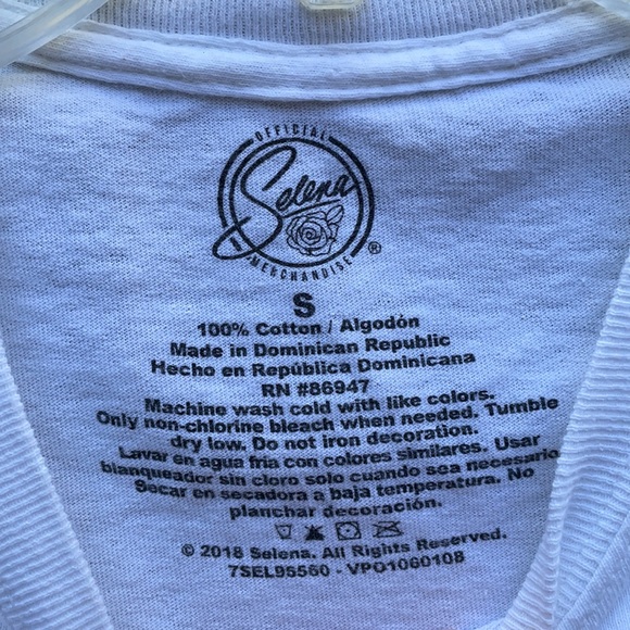 Official Selena Cropped Tshirt - Picture 2 of 3